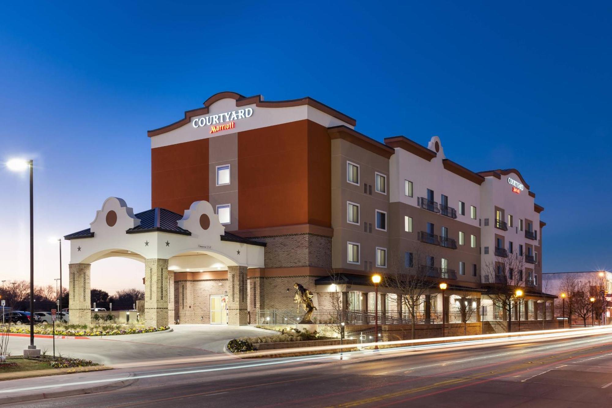 Courtyard By Marriott Fort Worth Historic Stockyards Exterior foto